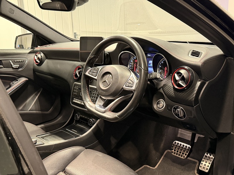 Mercedes-Benz A Class 2.0 A250 AMG (Premium) Hatchback 5dr Petrol 7G-DCT 4MATIC Euro 6 (s/s) (218 ps) - U201