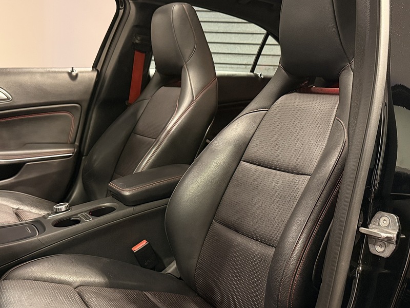 Mercedes-Benz A Class 2.0 A250 AMG (Premium) Hatchback 5dr Petrol 7G-DCT 4MATIC Euro 6 (s/s) (218 ps) - U201