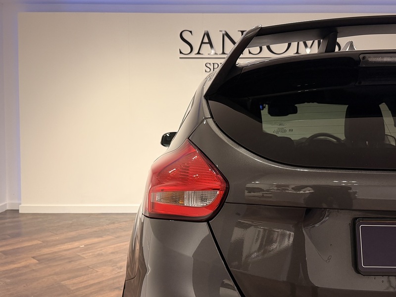 Ford Focus 2.3T EcoBoost RS Hatchback 5dr Petrol Manual AWD Euro 6 (s/s) (350 ps) - U203