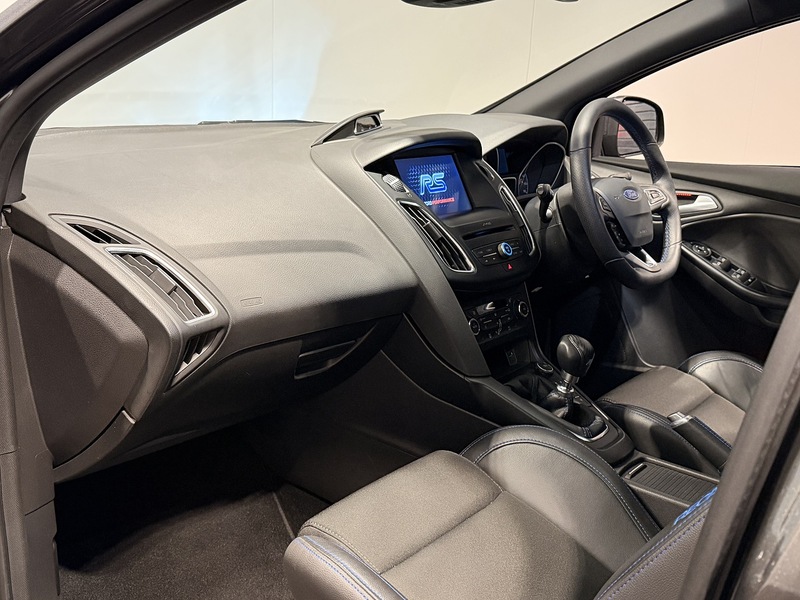 Ford Focus 2.3T EcoBoost RS Hatchback 5dr Petrol Manual AWD Euro 6 (s/s) (350 ps) - U203