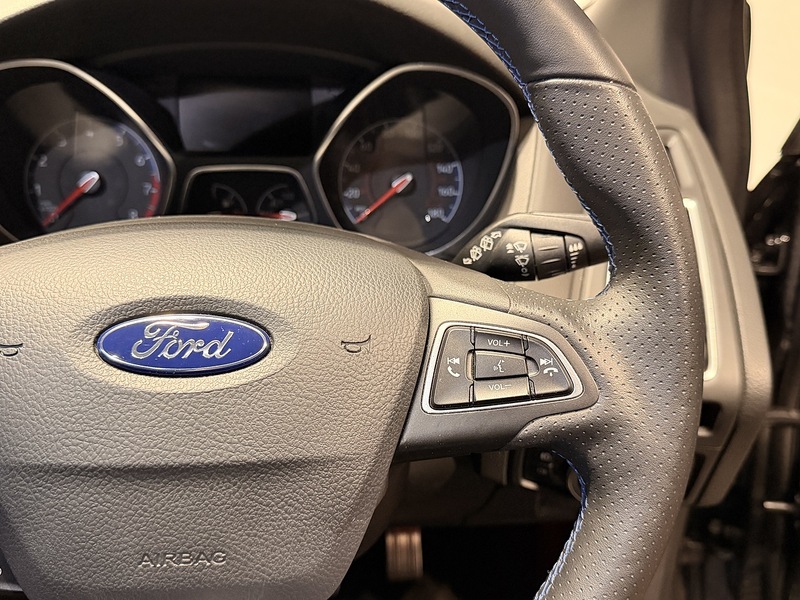 Ford Focus 2.3T EcoBoost RS Hatchback 5dr Petrol Manual AWD Euro 6 (s/s) (350 ps) - U203