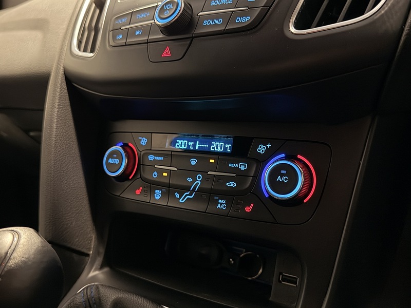 Ford Focus 2.3T EcoBoost RS Hatchback 5dr Petrol Manual AWD Euro 6 (s/s) (350 ps) - U203