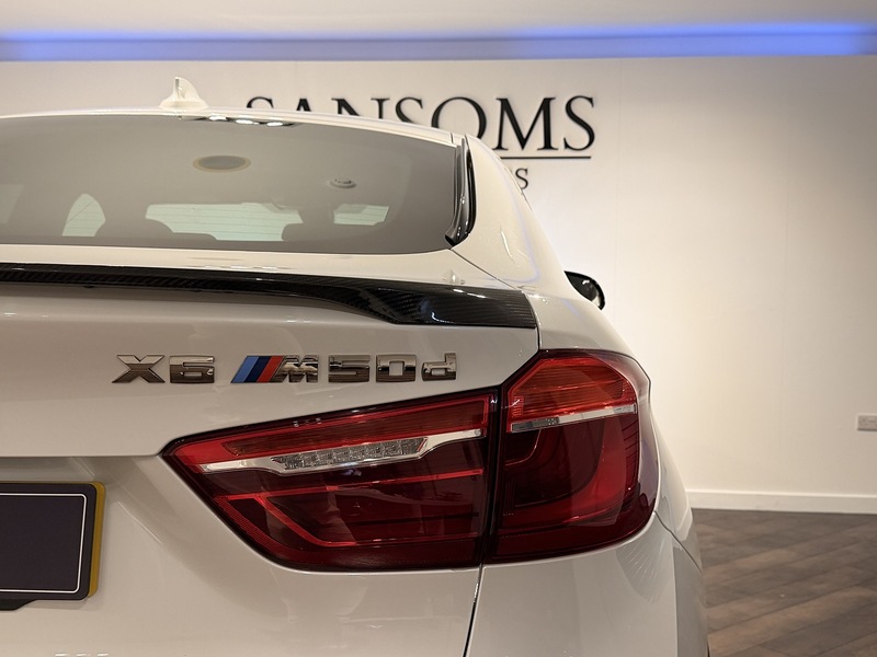 BMW X6 3.0 M50d SUV 5dr Diesel Auto xDrive Euro 6 (s/s) (381 ps) - U206