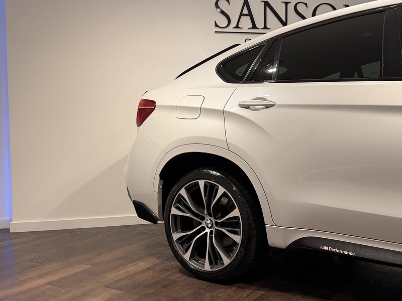BMW X6 3.0 M50d SUV 5dr Diesel Auto xDrive Euro 6 (s/s) (381 ps) - U206