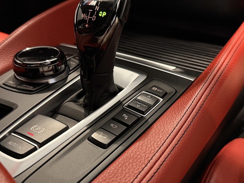 BMW X6 3.0 M50d SUV 5dr Diesel Auto xDrive Euro 6 (s/s) (381 ps) - U206