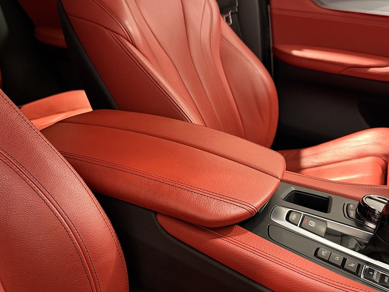 BMW X6 3.0 M50d SUV 5dr Diesel Auto xDrive Euro 6 (s/s) (381 ps) - U206