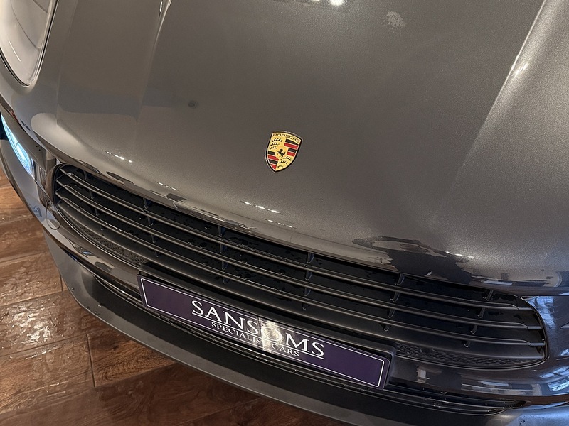 Porsche Macan T V6 S SUV 3.0 Automatic Petrol - U211