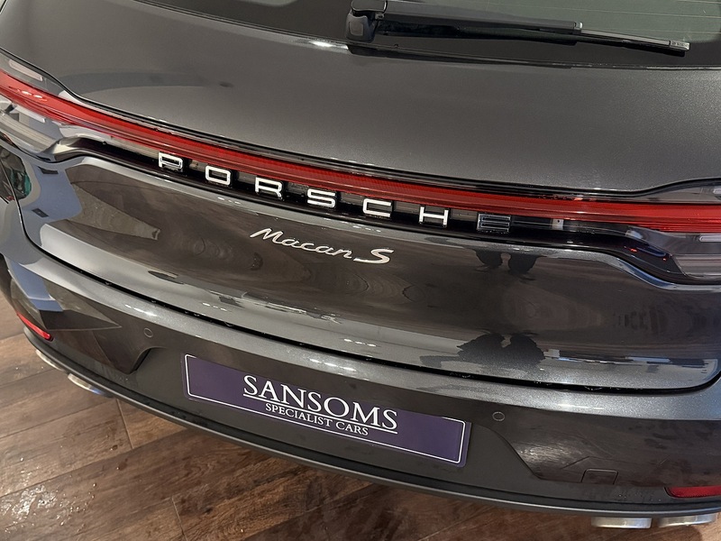 Porsche Macan T V6 S SUV 3.0 Automatic Petrol - U211