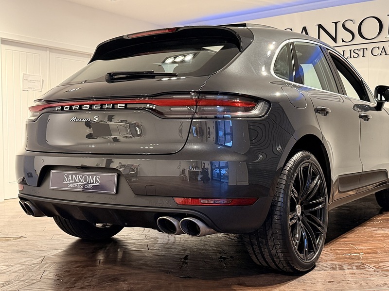 Porsche Macan T V6 S SUV 3.0 Automatic Petrol - U211