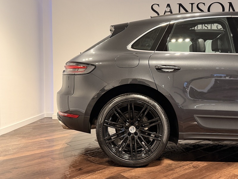 Porsche Macan T V6 S SUV 3.0 Automatic Petrol - U211