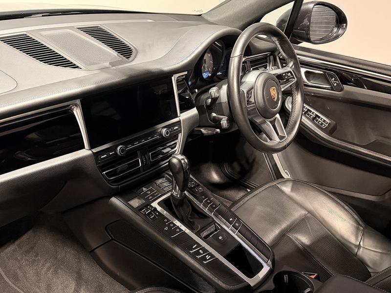 Porsche Macan T V6 S SUV 3.0 Automatic Petrol - U211