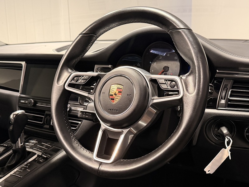 Porsche Macan T V6 S SUV 3.0 Automatic Petrol - U211