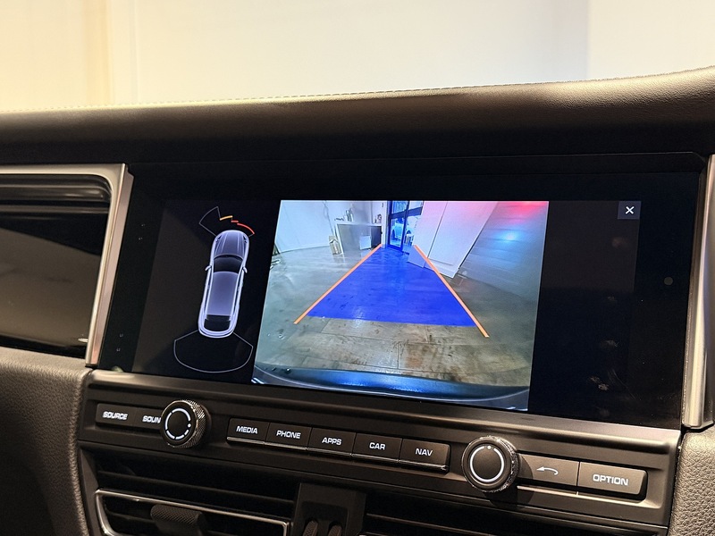 Porsche Macan T V6 S SUV 3.0 Automatic Petrol - U211