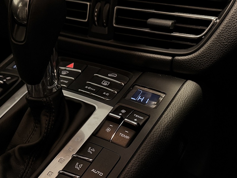 Porsche Macan T V6 S SUV 3.0 Automatic Petrol - U211