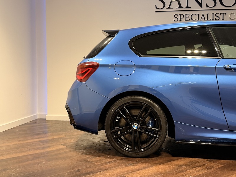 BMW 1 Series M140i Shadow Edition - U216