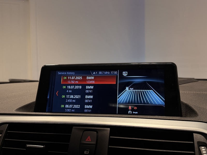 BMW 1 Series M140i Shadow Edition - U216