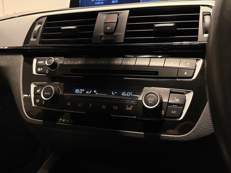 BMW 1 Series M140i Shadow Edition - U216