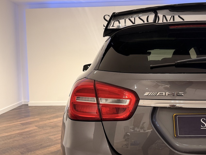 Mercedes-Benz GLA 2.0 GLA45 AMG (Premium) SUV 5dr Petrol SpdS DCT 4MATIC Euro 6 (s/s) (381 ps) - U217