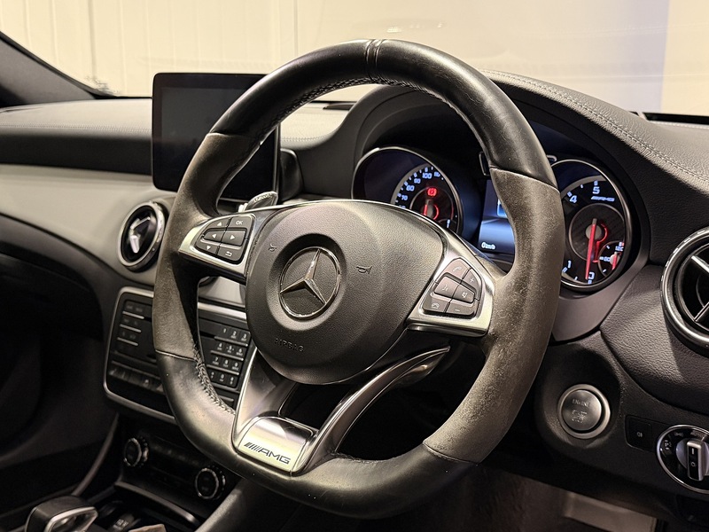 Mercedes-Benz GLA 2.0 GLA45 AMG (Premium) SUV 5dr Petrol SpdS DCT 4MATIC Euro 6 (s/s) (381 ps) - U217