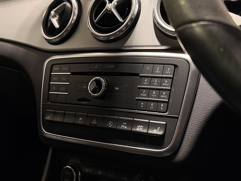 Mercedes-Benz GLA 2.0 GLA45 AMG (Premium) SUV 5dr Petrol SpdS DCT 4MATIC Euro 6 (s/s) (381 ps) - U217