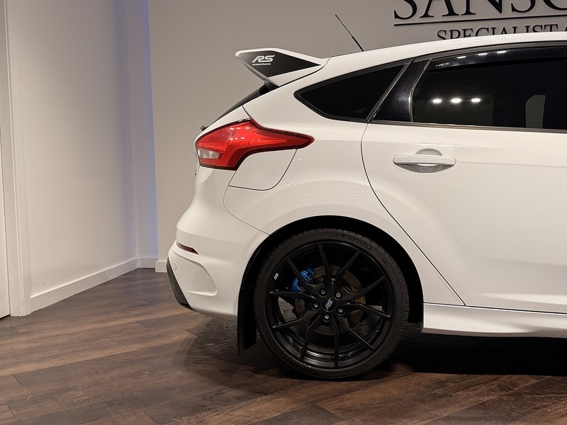 Ford Focus 2.3T EcoBoost RS Hatchback 5dr Petrol Manual AWD Euro 6 (s/s) (350 ps) - U222