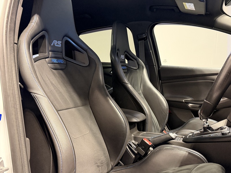 Ford Focus 2.3T EcoBoost RS Hatchback 5dr Petrol Manual AWD Euro 6 (s/s) (350 ps) - U222