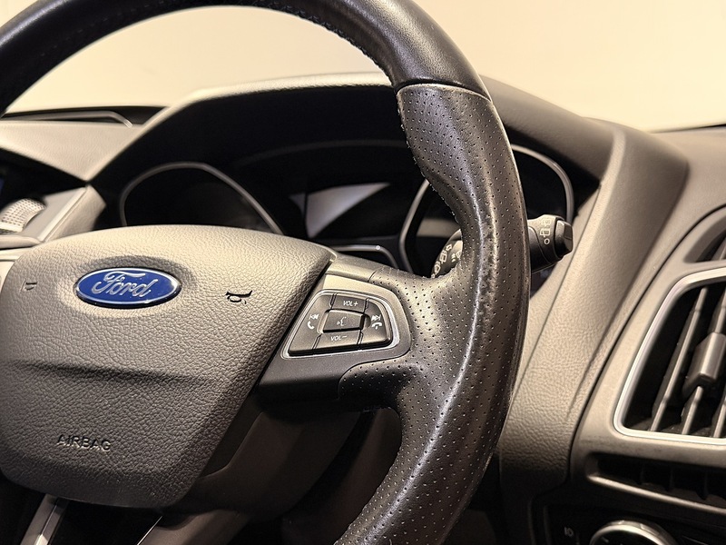 Ford Focus 2.3T EcoBoost RS Hatchback 5dr Petrol Manual AWD Euro 6 (s/s) (350 ps) - U222