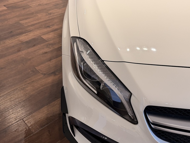 Mercedes-Benz A Class 2.0 A45 AMG (Premium) Hatchback 5dr Petrol SpdS DCT 4MATIC Euro 6 (s/s) (381 ps) - U226