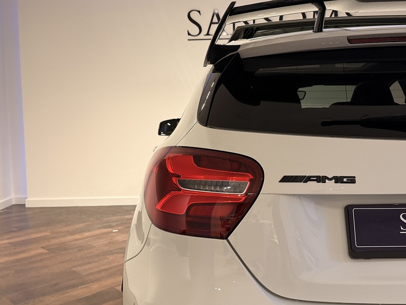 Mercedes-Benz A Class 2.0 A45 AMG (Premium) Hatchback 5dr Petrol SpdS DCT 4MATIC Euro 6 (s/s) (381 ps) - U226