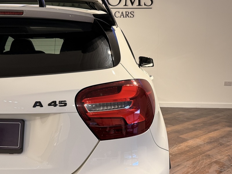 Mercedes-Benz A Class 2.0 A45 AMG (Premium) Hatchback 5dr Petrol SpdS DCT 4MATIC Euro 6 (s/s) (381 ps) - U226