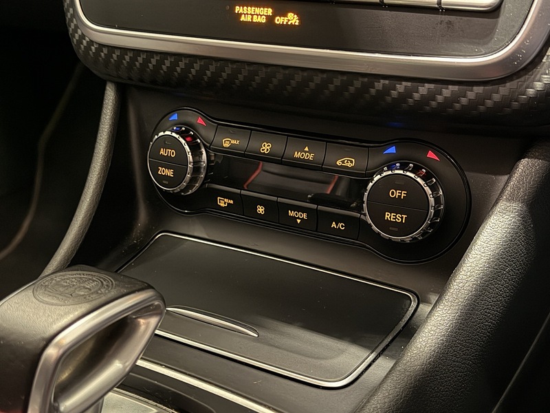 Mercedes-Benz A Class 2.0 A45 AMG (Premium) Hatchback 5dr Petrol SpdS DCT 4MATIC Euro 6 (s/s) (381 ps) - U226