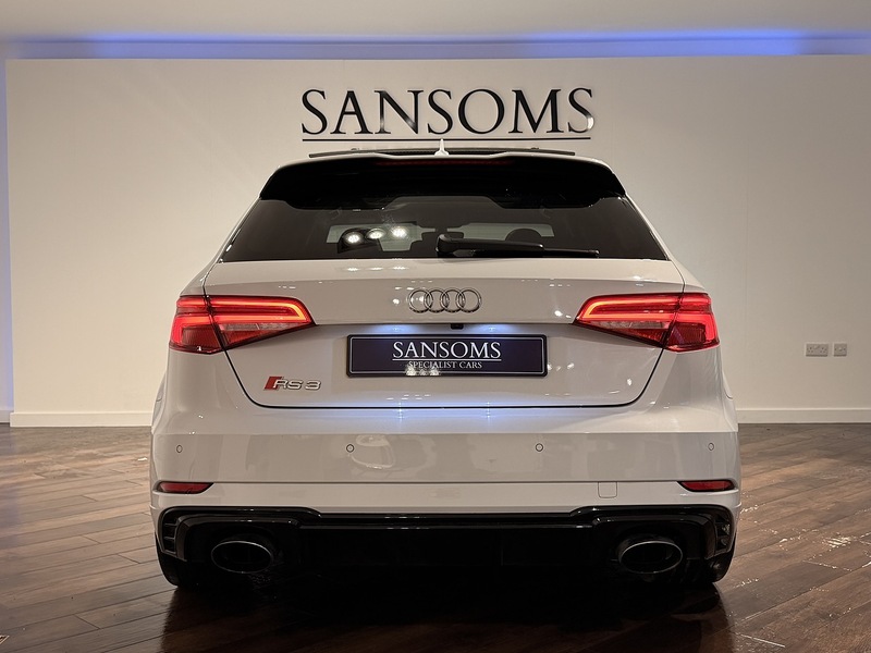 Audi RS3 2.5 TFSI Sportback 5dr Petrol S Tronic quattro Euro 6 (s/s) (400 ps) - U229