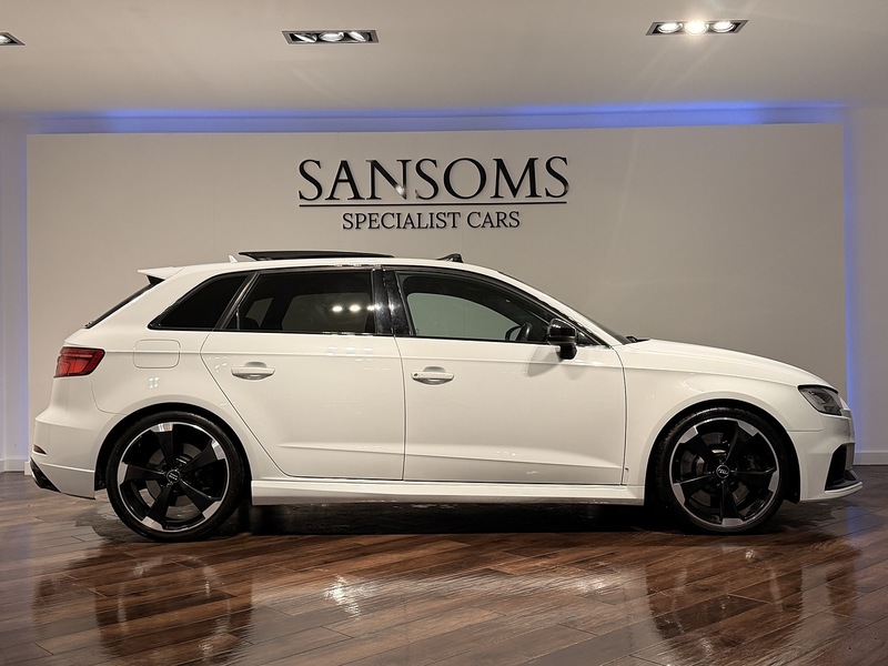 Audi RS3 2.5 TFSI Sportback 5dr Petrol S Tronic quattro Euro 6 (s/s) (400 ps) - U229