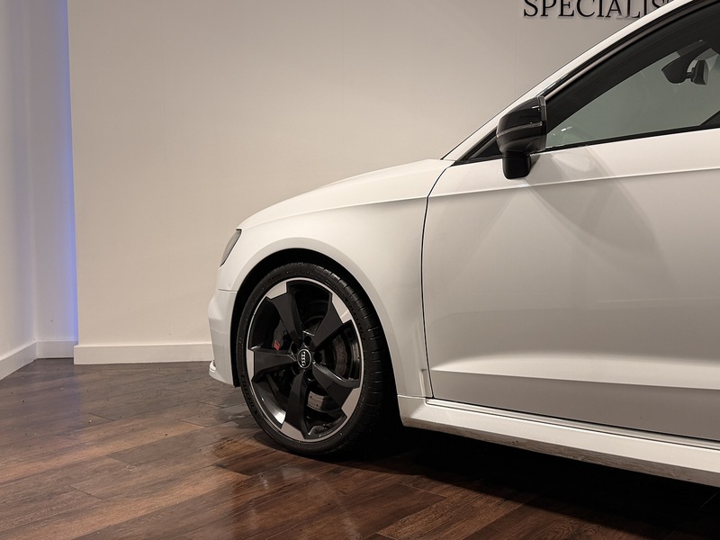 Audi RS3 2.5 TFSI Sportback 5dr Petrol S Tronic quattro Euro 6 (s/s) (400 ps) - U229