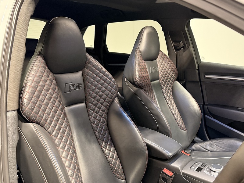 Audi RS3 2.5 TFSI Sportback 5dr Petrol S Tronic quattro Euro 6 (s/s) (400 ps) - U229