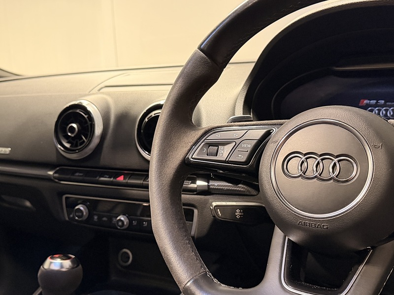 Audi RS3 2.5 TFSI Sportback 5dr Petrol S Tronic quattro Euro 6 (s/s) (400 ps) - U229