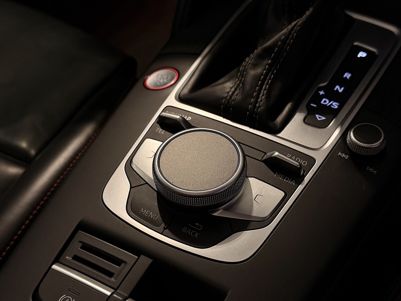 Audi RS3 2.5 TFSI Sportback 5dr Petrol S Tronic quattro Euro 6 (s/s) (400 ps) - U229