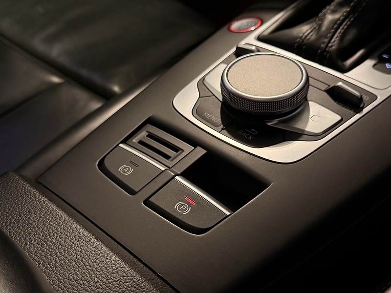 Audi RS3 2.5 TFSI Sportback 5dr Petrol S Tronic quattro Euro 6 (s/s) (400 ps) - U229