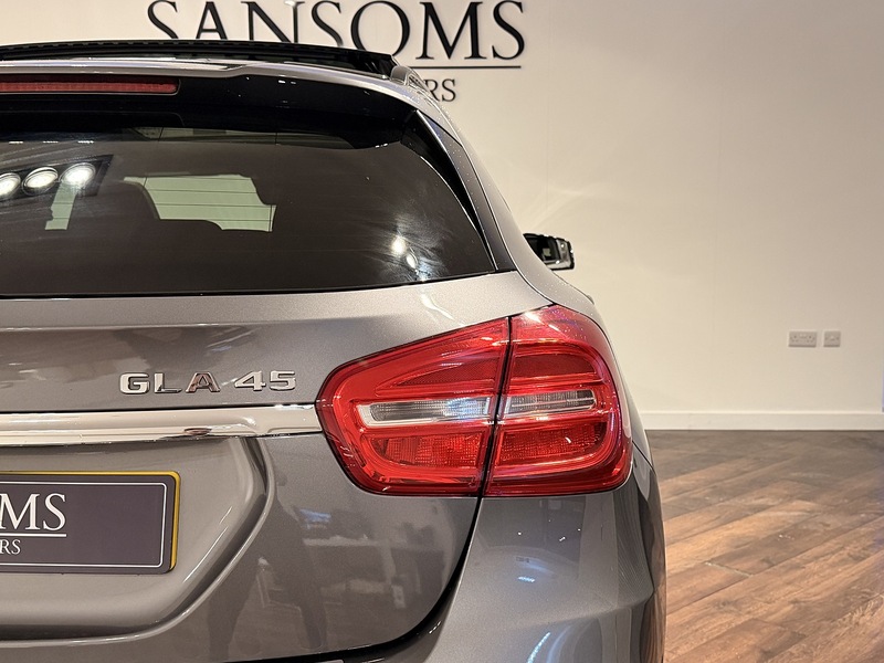Mercedes-Benz GLA 2.0 GLA45 AMG (Premium) SUV 5dr Petrol SpdS DCT 4MATIC Euro 6 (s/s) (381 ps) - U253