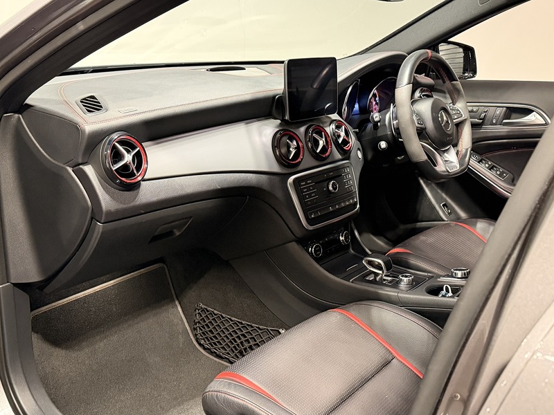 Mercedes-Benz GLA 2.0 GLA45 AMG (Premium) SUV 5dr Petrol SpdS DCT 4MATIC Euro 6 (s/s) (381 ps) - U253