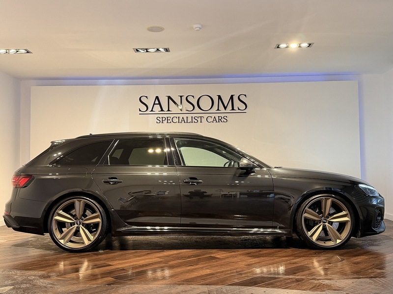Audi RS4 Avant 2.9 TFSI V6 Bronze Edition Estate 5dr Petrol Tiptronic quattro Euro 6 (s/s) (450 ps) - U254