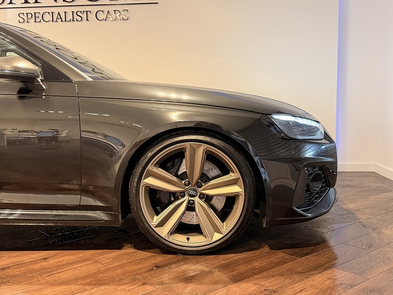 Audi RS4 Avant 2.9 TFSI V6 Bronze Edition Estate 5dr Petrol Tiptronic quattro Euro 6 (s/s) (450 ps) - U254