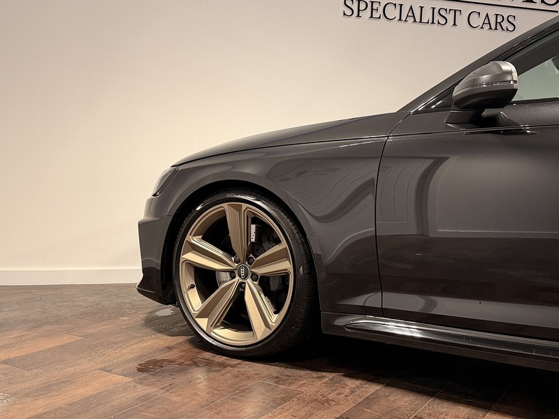 Audi RS4 Avant 2.9 TFSI V6 Bronze Edition Estate 5dr Petrol Tiptronic quattro Euro 6 (s/s) (450 ps) - U254