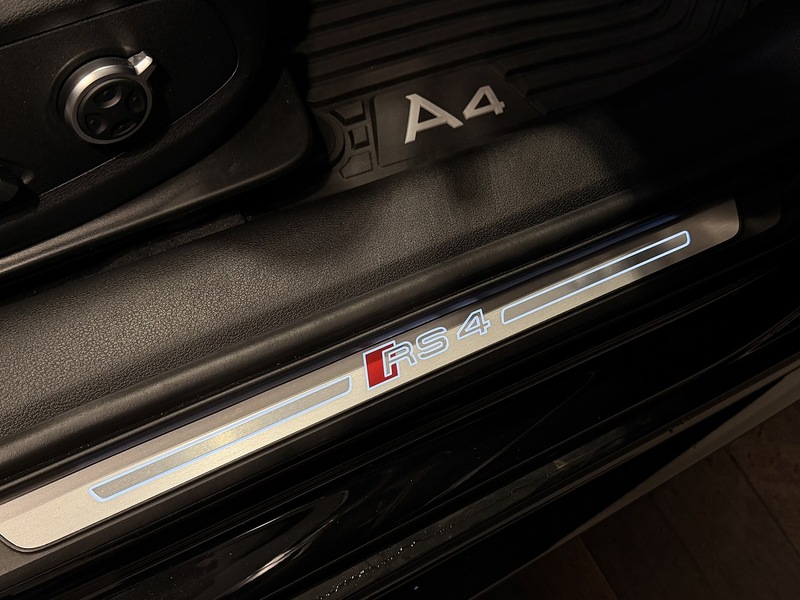 Audi RS4 Avant 2.9 TFSI V6 Bronze Edition Estate 5dr Petrol Tiptronic quattro Euro 6 (s/s) (450 ps) - U254