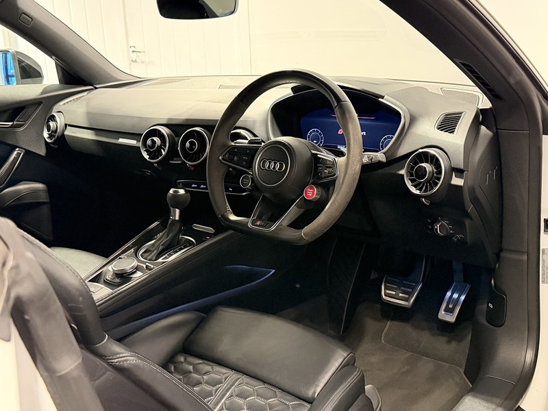 Audi TT RS 2.5 TFSI Sport Edition Coupe 3dr Petrol S Tronic quattro Euro 6 (s/s) (400 ps) - U255