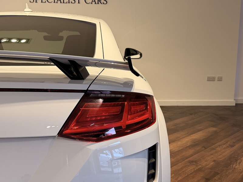Audi TT RS 2.5 TFSI Sport Edition Coupe 3dr Petrol S Tronic quattro Euro 6 (s/s) (400 ps) - U255