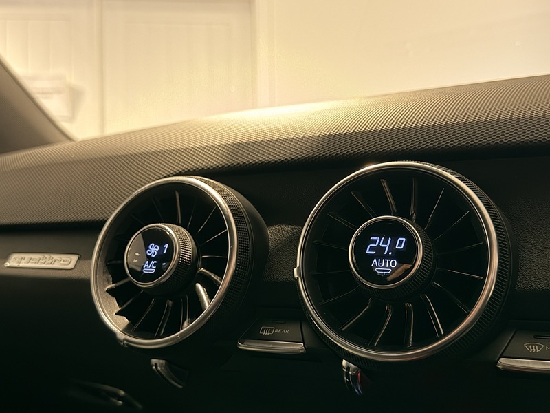Audi TT RS 2.5 TFSI Sport Edition Coupe 3dr Petrol S Tronic quattro Euro 6 (s/s) (400 ps) - U255