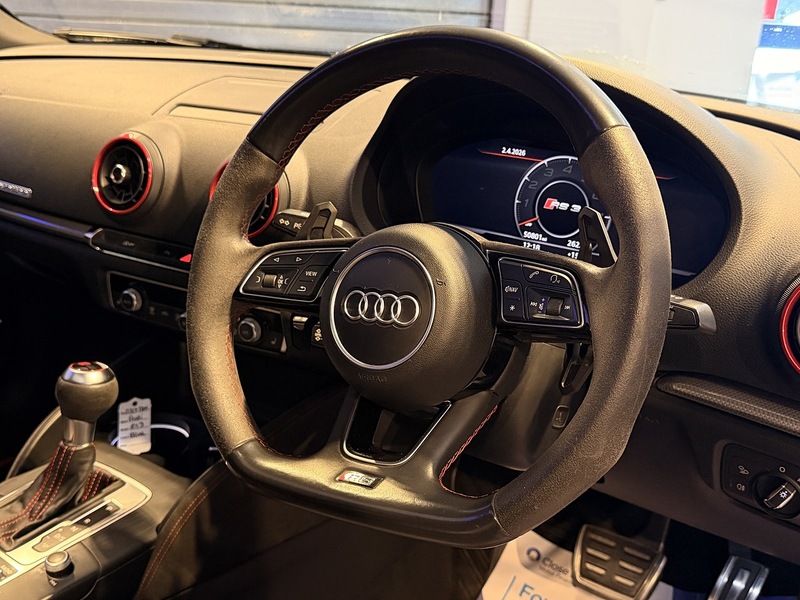 Audi RS3 2.5 TFSI Saloon 4dr Petrol S Tronic quattro Euro 6 (s/s) (400 ps) - U257