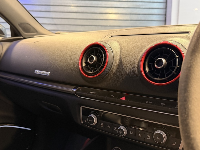 Audi RS3 2.5 TFSI Saloon 4dr Petrol S Tronic quattro Euro 6 (s/s) (400 ps) - U257