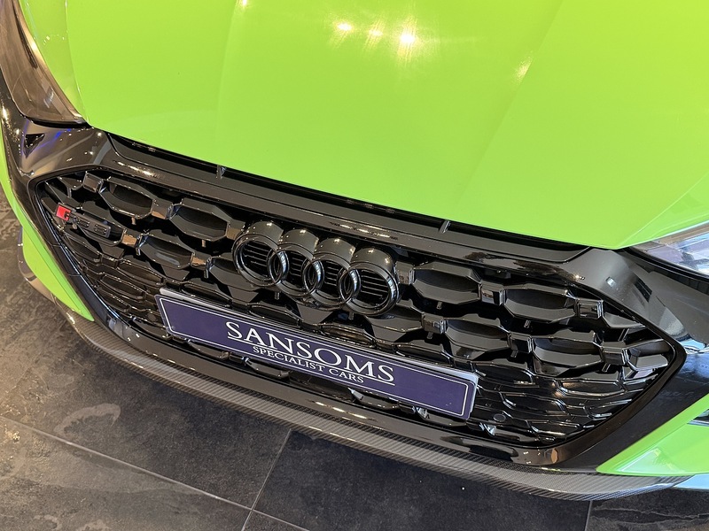 Audi RS3 2.5 TFSI Carbon Black Sportback 5dr Petrol S Tronic quattro Euro 6 (s/s) (400 ps) - U268